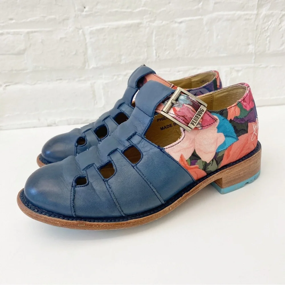 John‎ Fluevog || Philippa Flat Floral Canvas Fisherman Sandal Blue 7